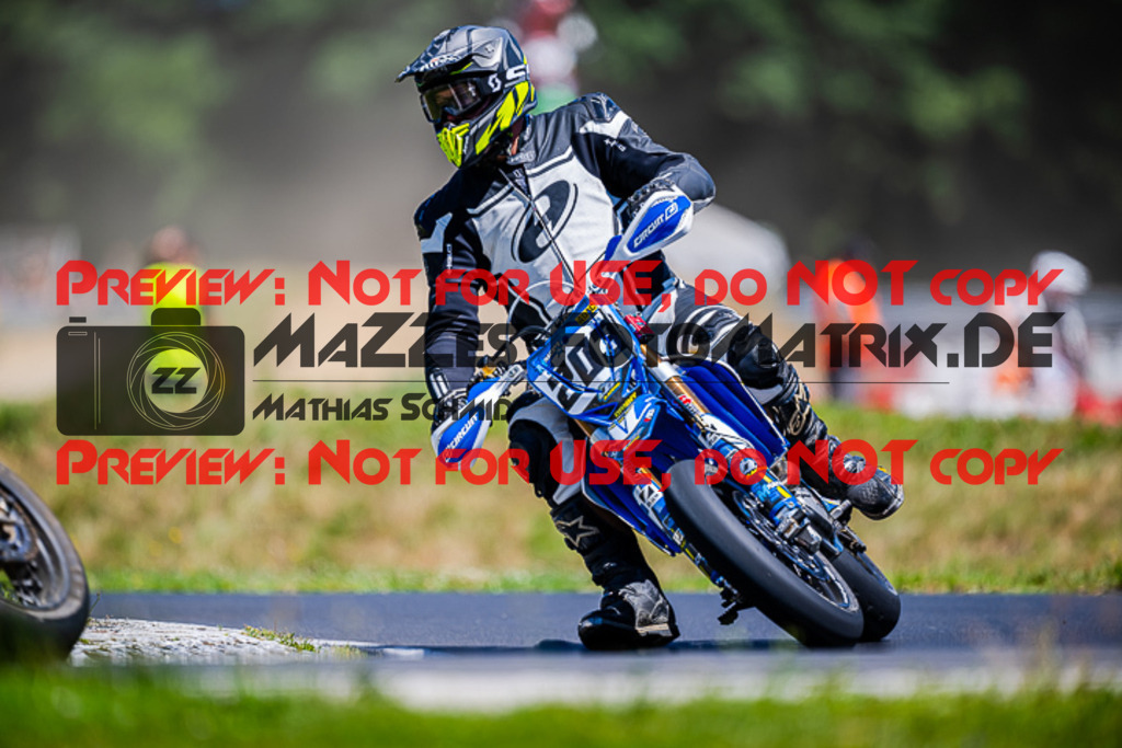 MaZZes_FotoMatrix_220702_9379 | UE40