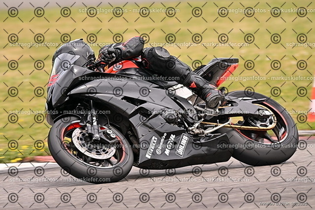25bt02-0178 | markuskiefer.com - Realisiert mit Pictrs.com
