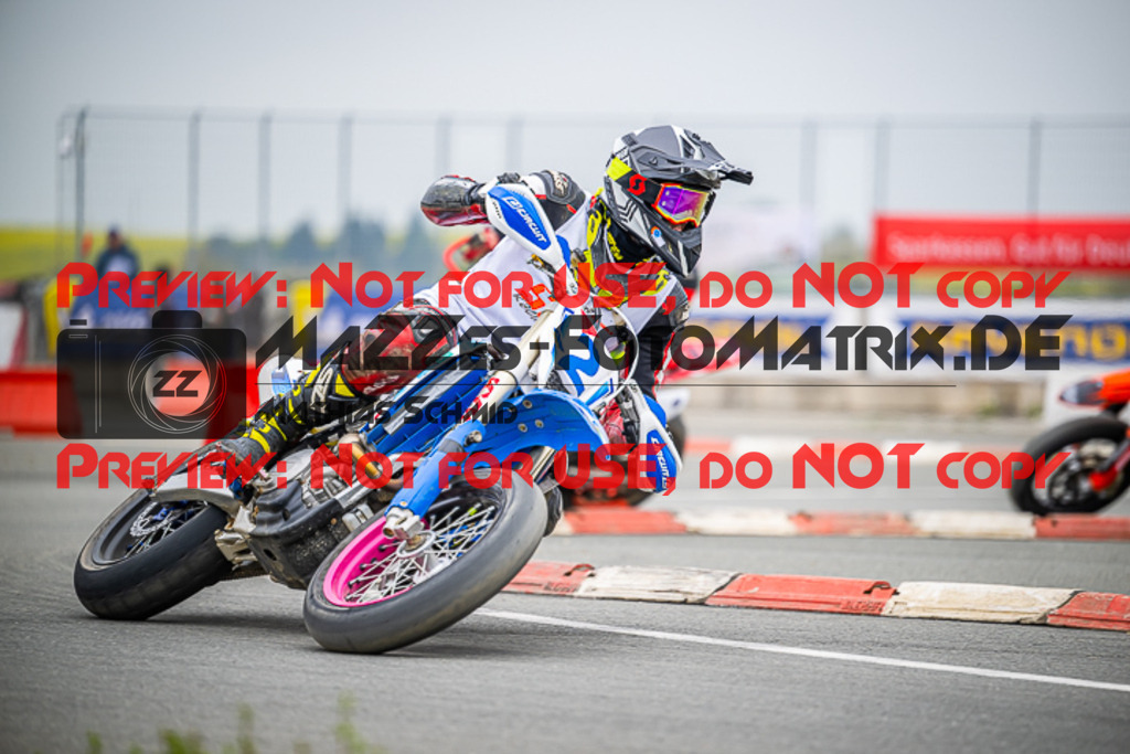 MaZZes_FotoMatrix_230507_8172 | S3