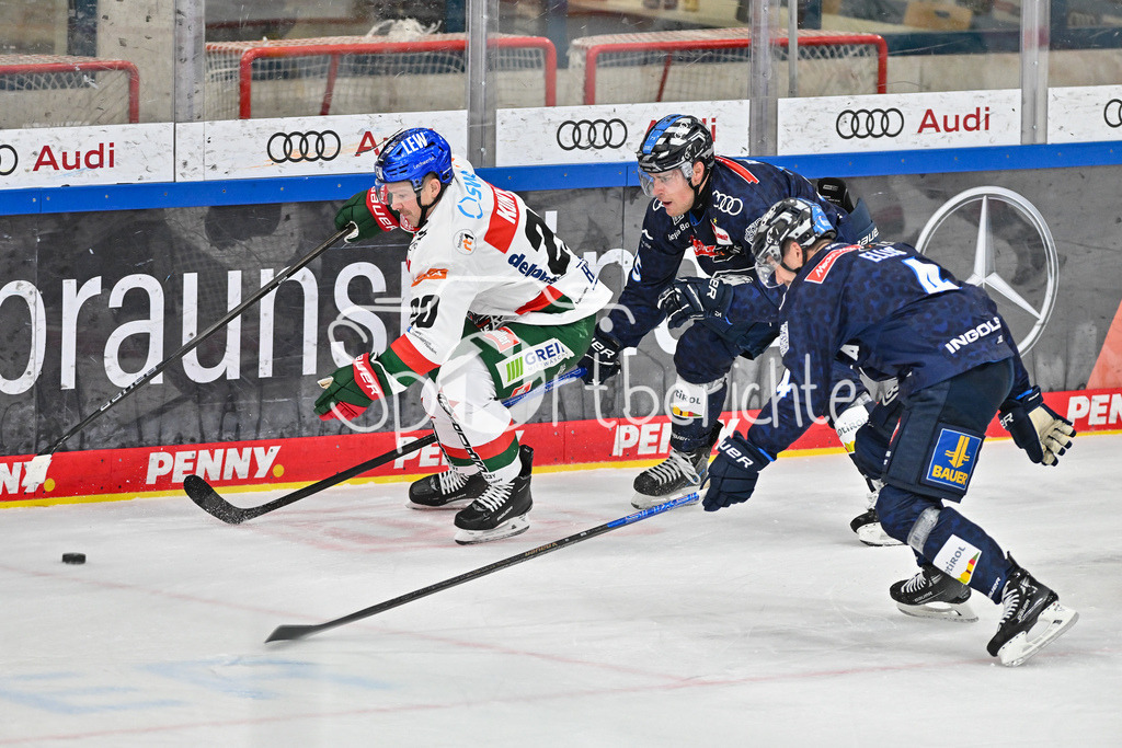 ERC Ingolstadt - Augsburger Panther | hier setzt sich Cody KUNYK (Augsburger Panther #20) gegen Alex BRETON (ERC Ingolstadt #75) und Morgan ELLIS (ERC Ingolstadt #4) durch / Zweikampf / duell / DEL: ERC Ingolstadt - Augsburger Panther, Saturn Arena am 03.11.2024