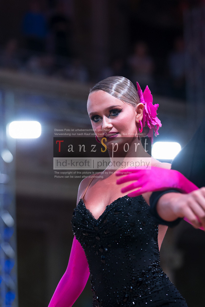 20240706_WDSF_WO_Latin_9112 | Tanzsportbilder, Standardtanz, Lateintanz, WDSF, DTV, LTVB, dancecomp, goc, hessen tanzt, blaues band der spree, walzer, tango, wiener walzer, slowfox, quickstepp, samba, rumba, cha-cha-cha, paso doble. jive, hd-kroft photography, turniertanzsport