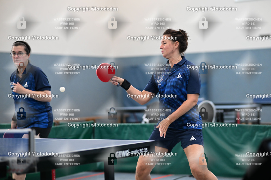 DSC_0093 | Liane Frerichs-Janssen (rechts) mit Birgit Schubert (links)