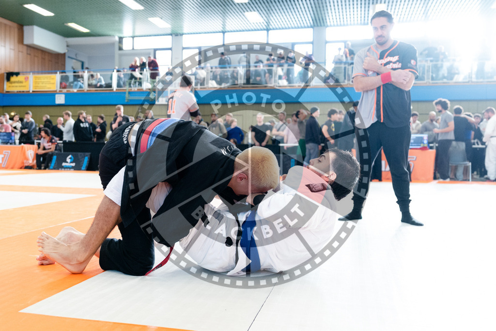 20251122PBB11692 | Athletes compete during the Grappling Industries Berlin Jiu-Jitsu and Grappling Championship, on November 22, 2025 in Berlin, Germany. © photoblackbelt