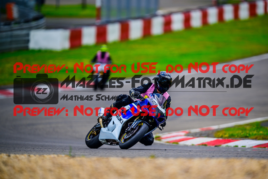 MaZZes_FotoMatrix_240717_6007705_7943 | INST