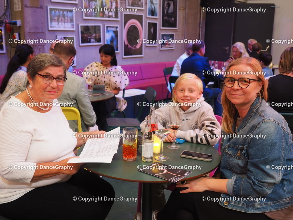 P7261388 | DanceGraphy - Realisiert mit Pictrs.com