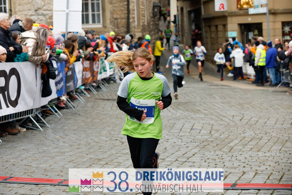 1700m Stadtwerke Jugendlauf | 3 Koenigslauf 2024 1700m Stadtwerke Jugendlauf - Realisiert mit Pictrs.com