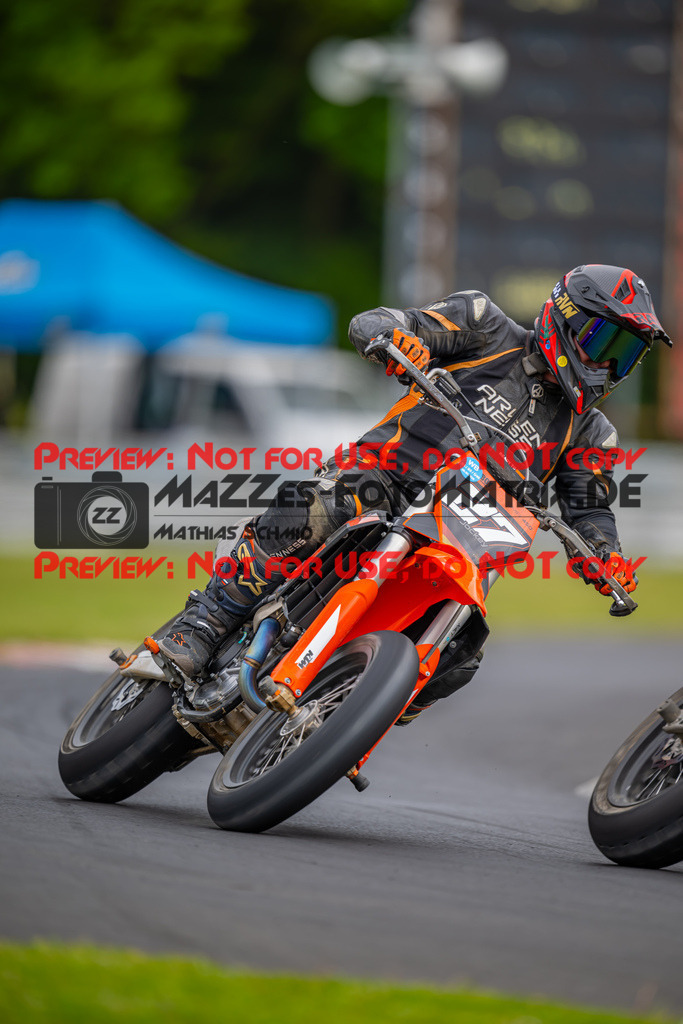 MaZZes-Fotomatrix-20260508-51655 | G1