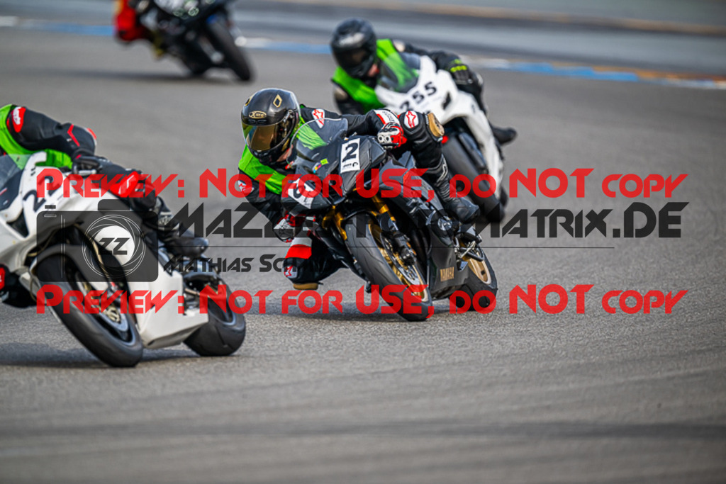 MaZZes_FotoMatrix_230410_4282 | INST