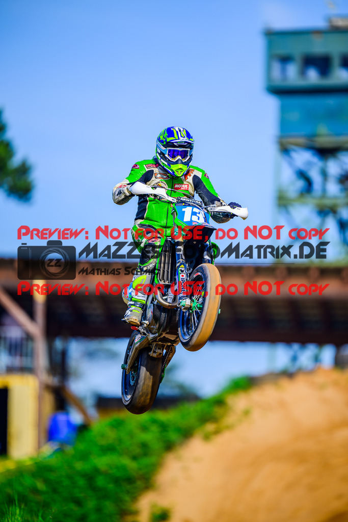 MaZZes_FotoMatrix_240511_6007705_9608 | UE40