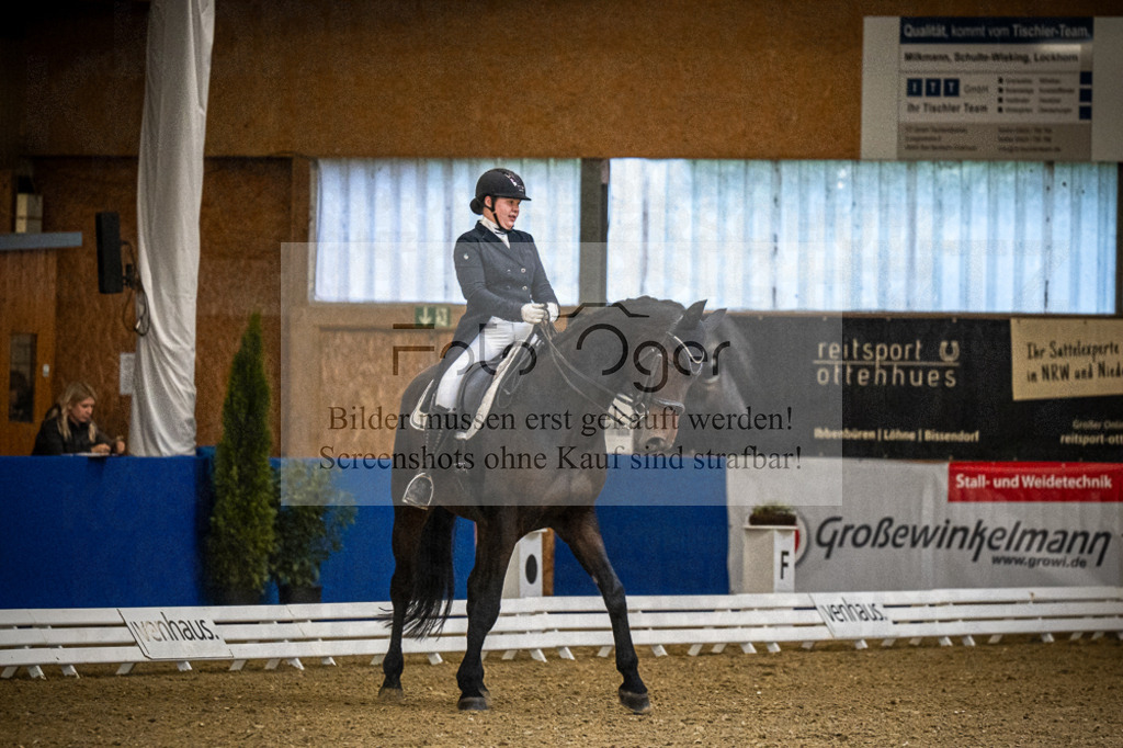 DOS_0079 | Entdecke hochwertige Reitturnierfotos von Foto Oger. Professionell, emotional und authentisch – jetzt Lieblingsmomente im Shop bestellen.Deutschlandweite Turnierfotografie. - Realisiert mit Pictrs.com