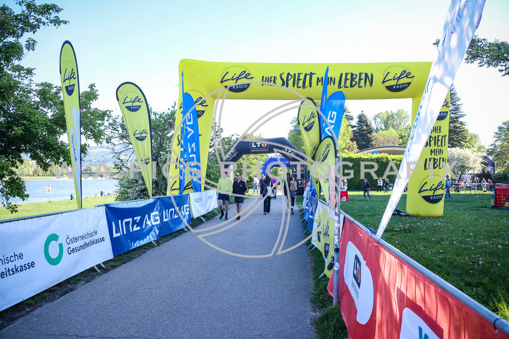 ..... | LINZ,AUSTRIA,27.April 25, Int. 3 Brückenlauf Linz  , Image shows: Photo: WAPICS / Manuel Binder