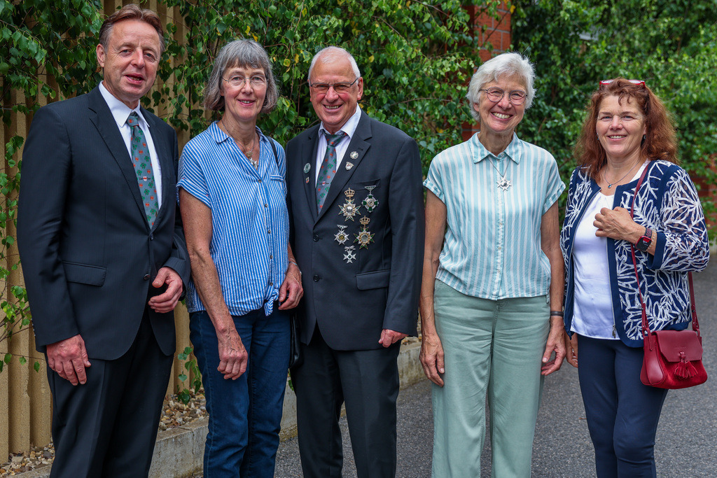 top-top.de-250627-082 | Foto, Video, Fotografie, Videografie, Fotobox, DJ, Discjockey, Musik, Musikbox, Veranstaltung, Photobooth, Amazon, Ebay, Buchtipp, Bestseller, Autor, Verlag, Buch, Wesel, Hamminkeln, NRW, Dinslaken, Rees, Drohne, Hochzeit, Party, Fotobox, Wesel, Fotograf