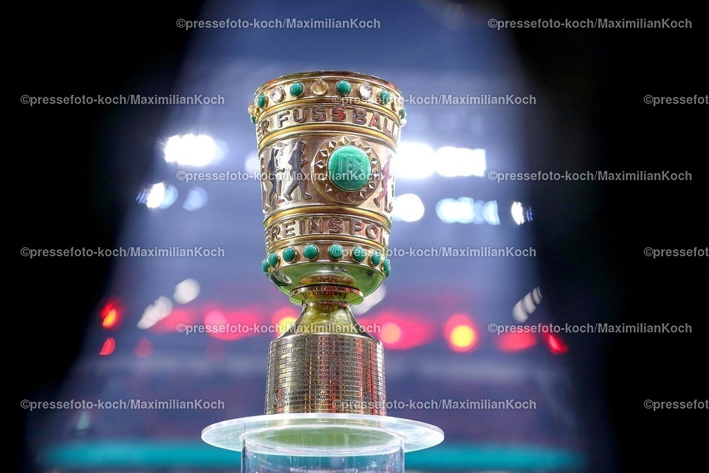 DFB05022502154 | 05.02.2025, Fußball, DFB-Pokal Viertelfinale, Bayer 04 Leverkusen - 1.FC Köln, BayArena, Saison 2024 2025: Der Pokal in NahaufnahmeDFB regulations prohibit any use of photographs as image sequences and or quasi-video.