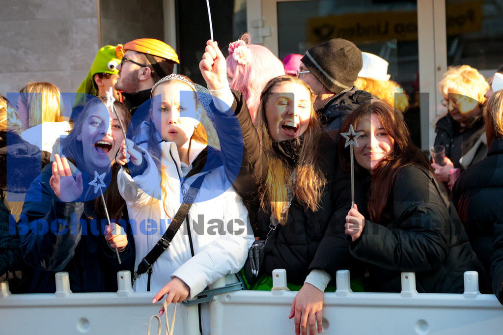 SES_BOCLIN20240212-13 | bond - Realisiert mit Pictrs.com