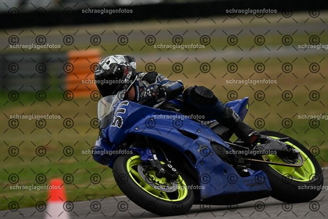 25bt02-1638 | markuskiefer.com - Realisiert mit Pictrs.com