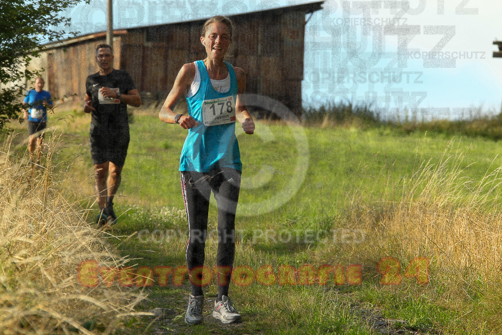 250801_1907_EV4_8082 | Sportfotografie im Rhein-Sieg Kreis, Köln, Bonn, NRW, Rheinland Pfalz, Hessen, etc. Unser Tätigkeitsfeld umfasst den Laufsport vom Volkslauf über den Marathon, Duathlon, Triathon bis zum Ultralauf wie Kölnpfad Ultra oder Schindertrail.