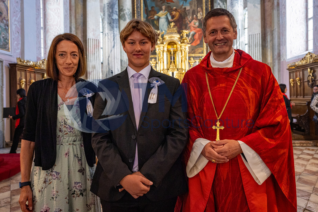 RR5M8023 | Firmung Klagenfurt-Dom 19.05.2024 8 Uhr