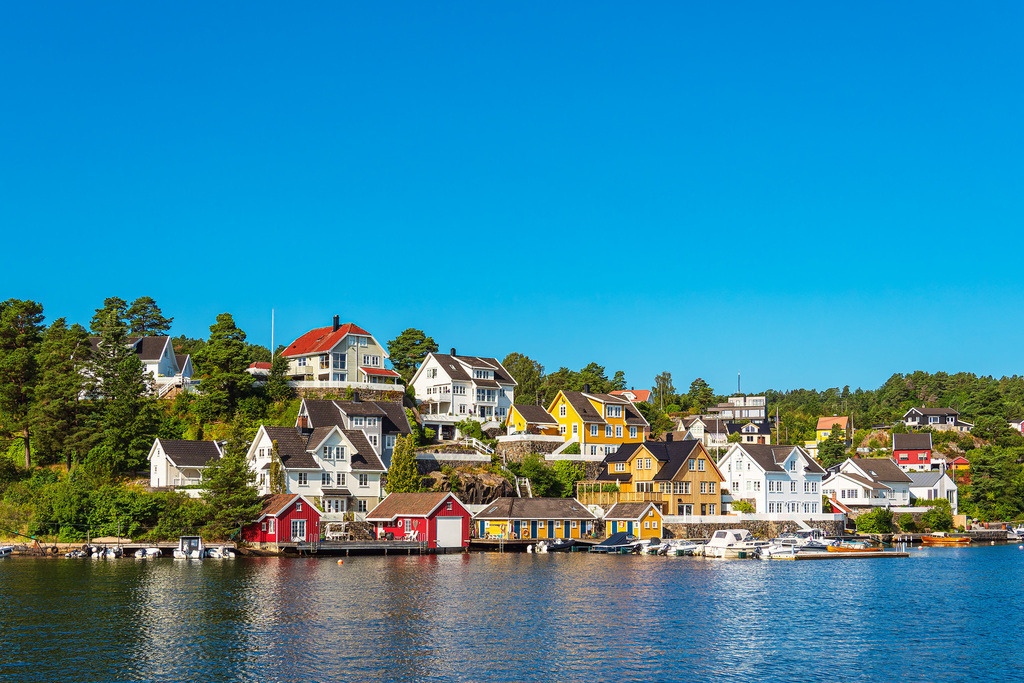 Blick auf die Stadt Arendal in Norwegen | Blick auf die Stadt Arendal in Norwegen.