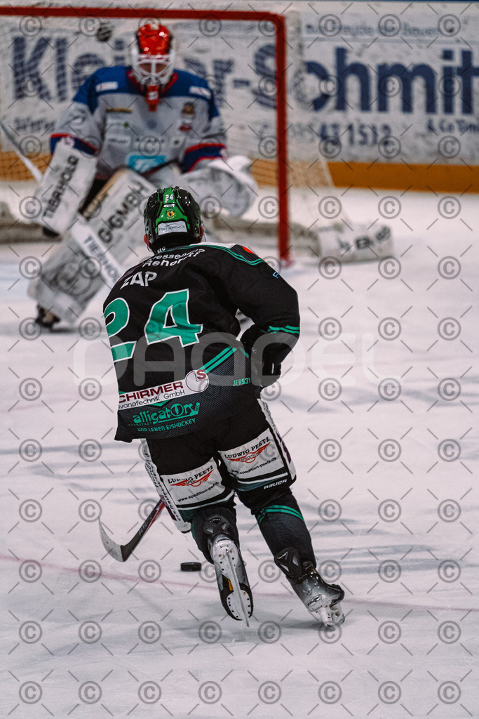 Alligators_vs_Peiting_04_01_2026-039 | Höchstadt Alligators Fotogalerie: Eishockey-Action aus Franken. Professionelle Spielfotos, Portraits & Stadionbilder zum Download. Jetzt entdecken! - Realisiert mit Pictrs.com