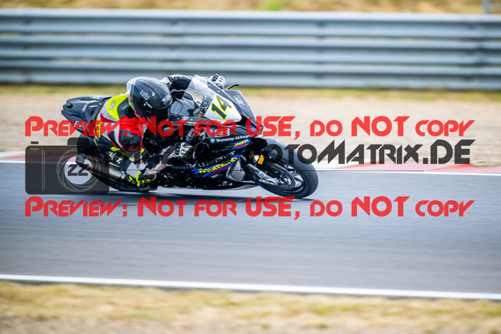 MaZZes_FotoMatrix_220624_0968 | IDM1000