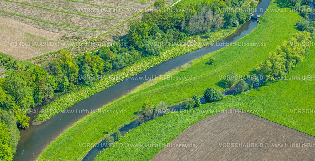 Bestwig240502826 | Luftbild, Fluss Luchtmücke mit kleinem Wehr und Fluss Ruhr Renaturierung, Naturpark Arnsberger Wald, Velmede, Bestwig, Sauerland, Nordrhein-Westfalen, Deutschland