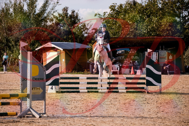 2026_10_03_Siefer-Hof_153945_Z81_55079573 | Professionelle Reitsport-, Turnier- und Eventfotografie von Robert Broda. Galerien mit ausgewählten und bearbeiteten Bildern direkt online ansehen und bestellen.