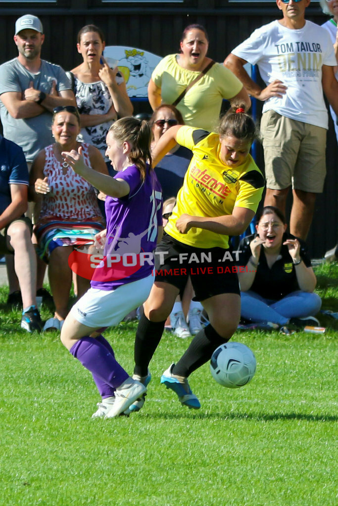 SV Oberglan Damen - Austria Klagenfurt |  ; SV Oberglan Damen - Austria Klagenfurt am 06.06.2022 in Oberglan
(Sportplatz), AUSTRIA, (Photo by Ernst Krawagner sport-fan.at) - Realisiert mit Pictrs.com