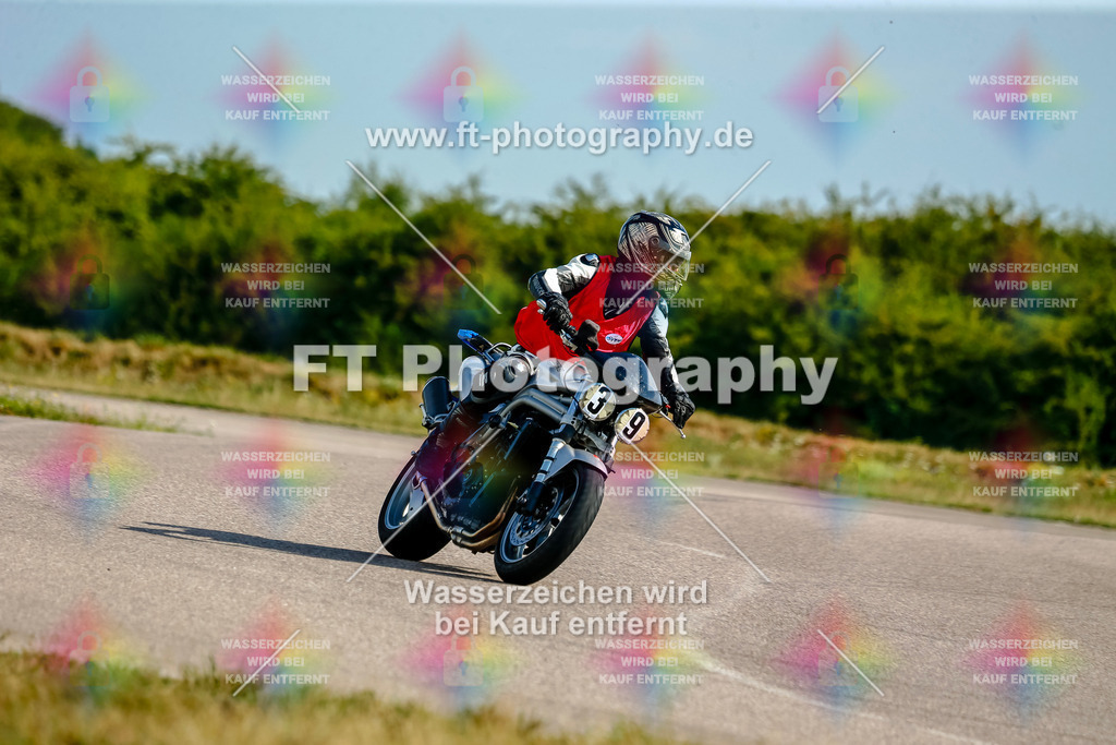 Chambley Juli-0532 | Hier findet Ihr Bilder von Touristenfahrten auf der Nürburgring Nordschleife oder von anderen Veranstaltungen die ich besucht habe. Viel Spass beim Durch Schauen 