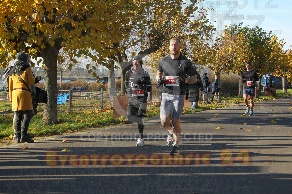 241201_1142_EV4_1461 | Sportfotografie im Rhein-Sieg Kreis, Köln, Bonn, NRW, Rheinland Pfalz, Hessen, etc. Unser Tätigkeitsfeld umfasst den Laufsport vom Volkslauf über den Marathon, Duathlon, Triathon bis zum Ultralauf wie Kölnpfad Ultra oder Schindertrail.