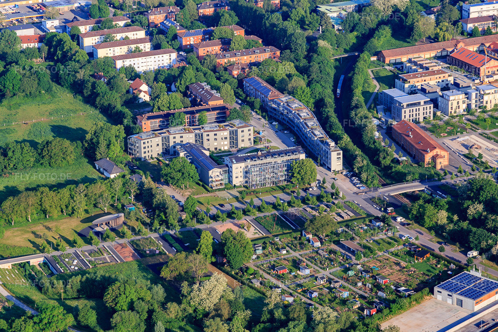 Luftbild: Eutzinger Straße und Philospohengarten in Landau in der Pfalz im Bundesland Rheinland-Pfalz in Deutschland. Foto: IMG_114162.jpg vom 26.05.2019 durch Werner Riehm/FLY-FOTO.de
