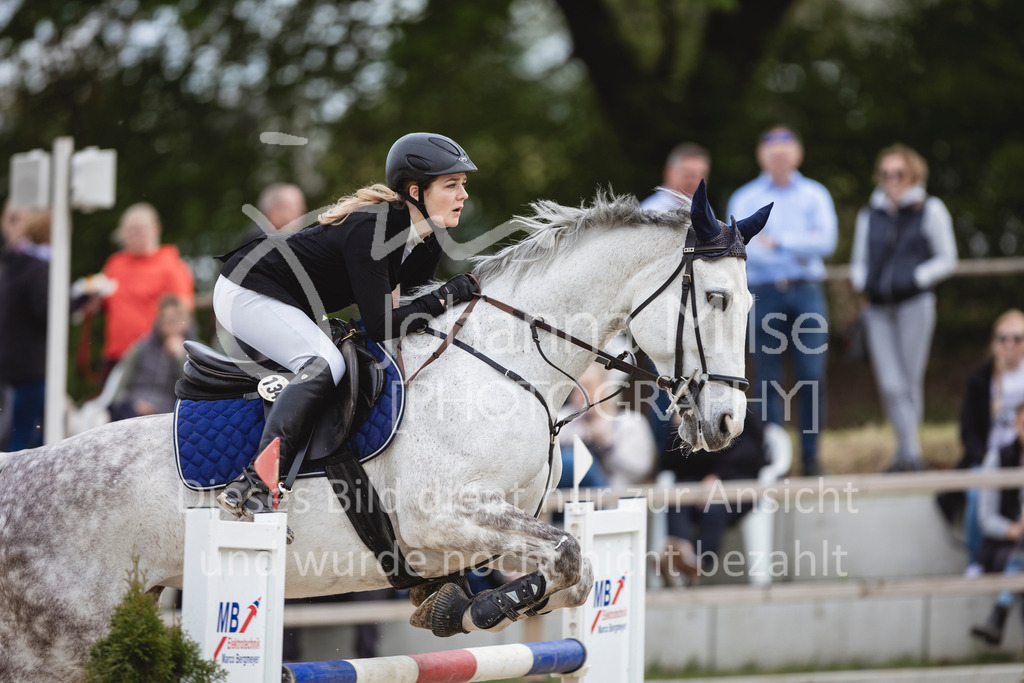 240428_Spenge_S-Spr-109 | Deine schönsten Turniermomente als professionelle Fotos! Entdecke hochwertige Pferdesport-Fotografie im Online-Shop. Jetzt Fotos finden & bestellen!