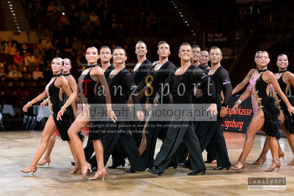 20241109_DM-Formationen_Vorrunde_0657 | Tanzsportbilder, Standardtanz, Lateintanz, WDSF, DTV, LTVB, dancecomp, goc, hessen tanzt, blaues band der spree, walzer, tango, wiener walzer, slowfox, quickstepp, samba, rumba, cha-cha-cha, paso doble. jive, hd-kroft photography, turniertanzsport