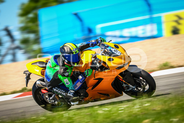 0005-260526NBR-010_5 | Deine Full-Service-Agentur für ✔️Videoproduktionen und ✔️Motorsportfotografie Jetzt Angebot anfragen!