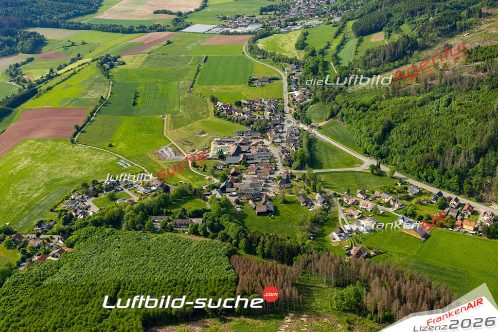 Die Luftaufnahme Welitsch - Pressig wurde 2022 vom Flugzeug aus (keine Drohne) erstellt. Hohe Auflösung -für große Poster und Wandbilder geeignet - Garantiert!