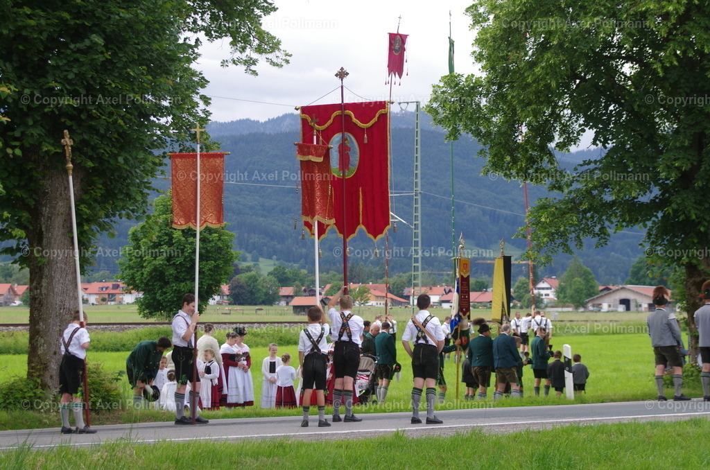 IMGP6033 | fotografiert von Axel PollmannLeonhardi Wallfahrt Benediktbeuern und Murnau, Fronleichnam, Fasching, Landschaft im Loisachtal und Benediktbeuern  - Realisiert mit Pictrs.com
