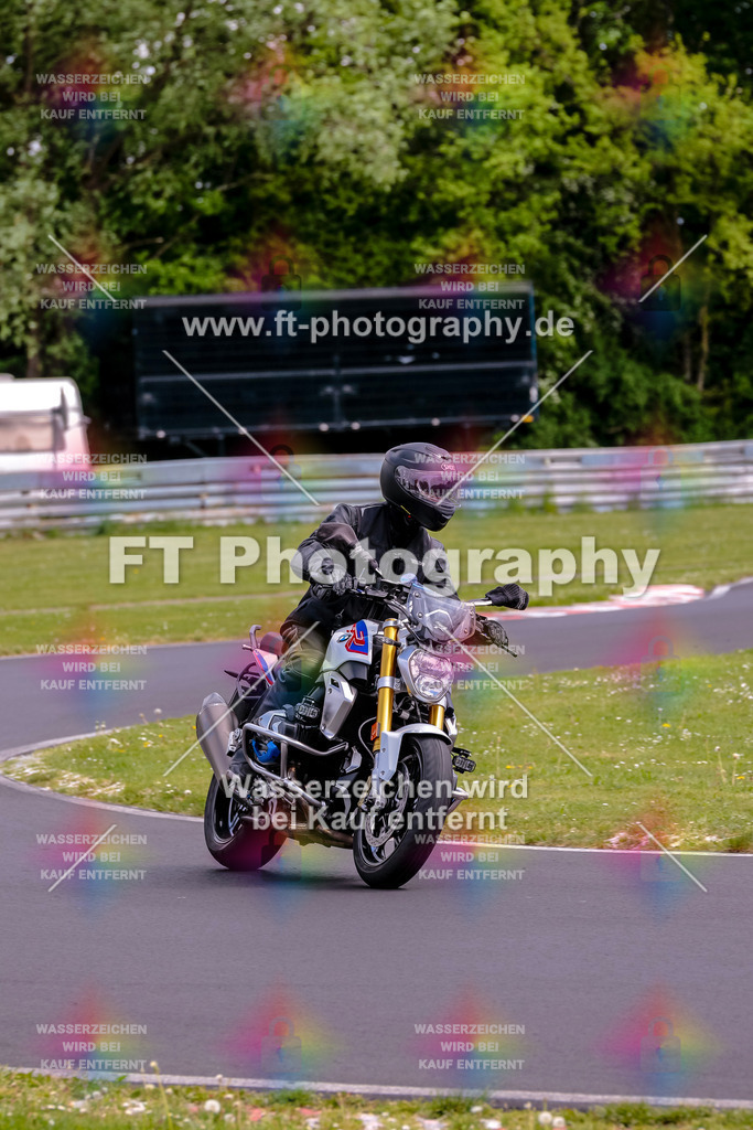 MotoTeamVBK-20820 | Hier findet Ihr Bilder von Touristenfahrten auf der Nürburgring Nordschleife oder von anderen Veranstaltungen die ich besucht habe. Viel Spass beim Durch Schauen 