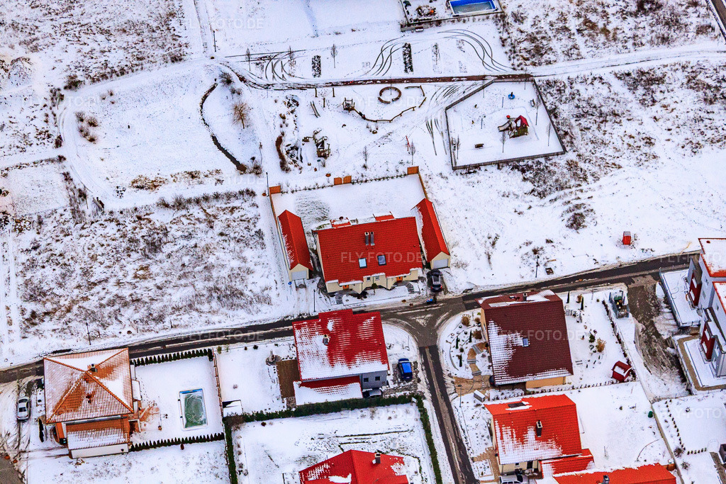Luftbild: Am Höhenweg Im Winter bei Schnee in Kandel im Bundesland Rheinland-Pfalz in Deutschland. Foto: IMG_23533.jpg vom 16.01.2010 durch Werner Riehm/FLY-FOTO.de