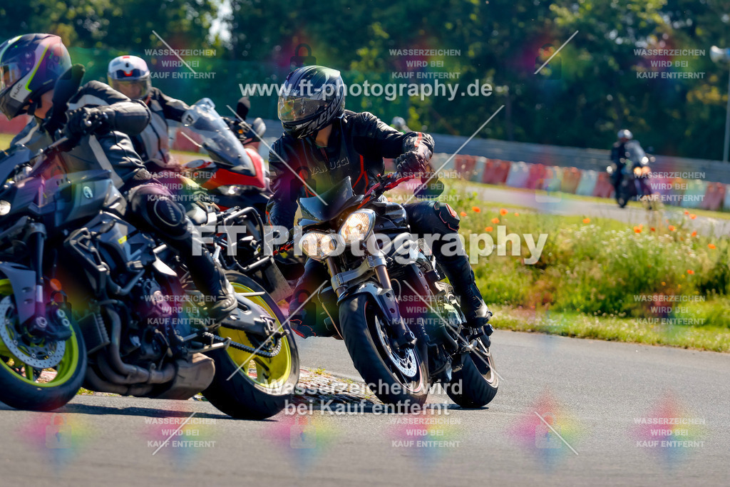 _MOT9077 | Hier findet Ihr Bilder von Touristenfahrten auf der Nürburgring Nordschleife oder von anderen Veranstaltungen die ich besucht habe. Viel Spass beim Durch Schauen 