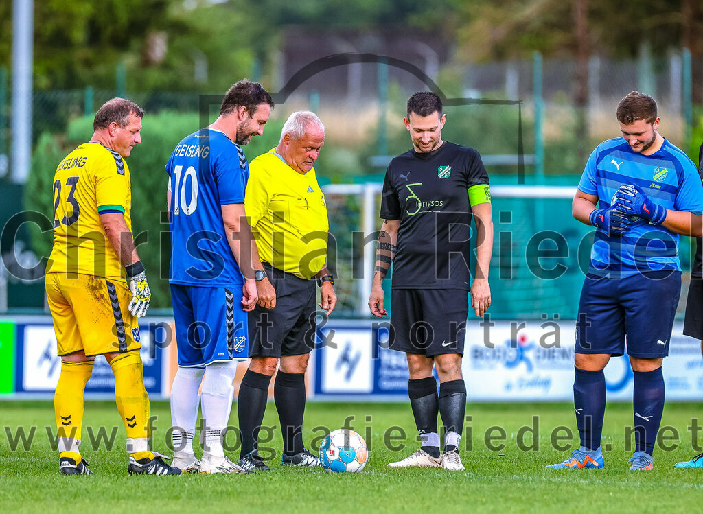 2023-07-25_021_FC_Langengeisling_III_gegen_SV_Riedmoos_III | Erding, Deutschland, 25.07.2023:
Fußball, C-Klasse 2023 / 2024, Testspiel, FC Langengeisling III gegen SV Riedmoos e.V. 1959 III, Endergebnis: 3:5

Foto: Christian Riedel / fotografie-riedel.net