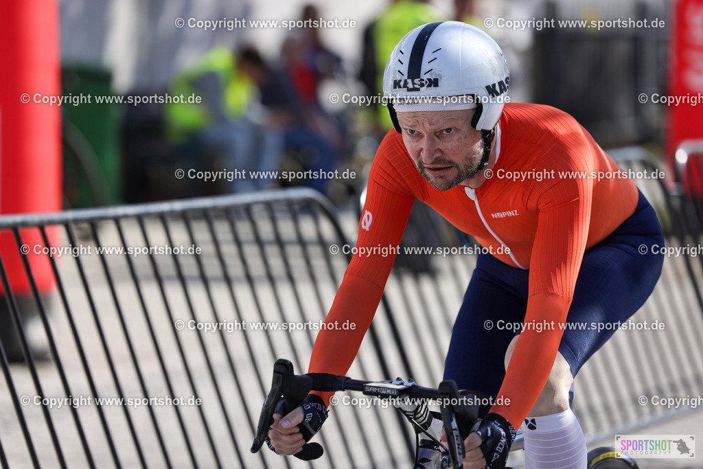 083_VJ__5603 | Neusiedlersee Radmarathon 2026@sportshot_your_pictrs #yourpictures#roadtowm2029 #nrm #neusiedlerseeradmarathon #neusiedlersee #neusiedlerseetourismus #burgenland #mörbisch #nrm26 #burgenlandtourismus #voglundco #poweredbyburgenlandtourismus #radsport #rad #marathon #ucigranfondo #visitburgenland #ucigranfondoworldseries