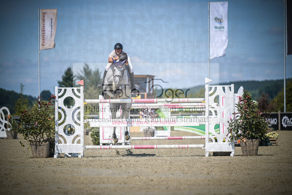DOS_3580 | Entdecke hochwertige Reitturnierfotos von Foto Oger. Professionell, emotional und authentisch – jetzt Lieblingsmomente im Shop bestellen.Deutschlandweite Turnierfotografie. - Realisiert mit Pictrs.com
