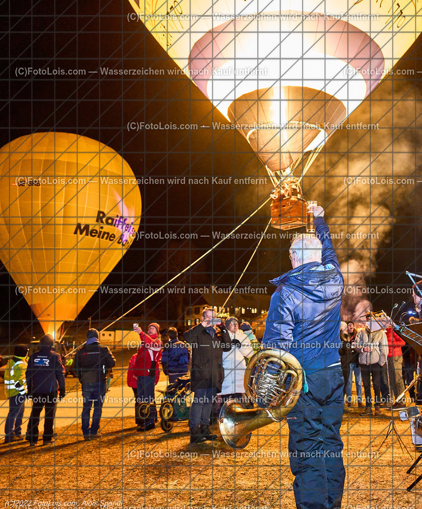 ALP0596_Nacht der Ballone_Lackenhof_Egger Ernst | (C)FotoLois.com, Alois Spandl, 'Nacht der Ballone' des Ballonclub ÖTSCHERLAND in Lackenhof/Weitental, gemeinsame Veranstaltung mit Tourismusverband ÖTSCHER, Mi 28. Dezember 2022.