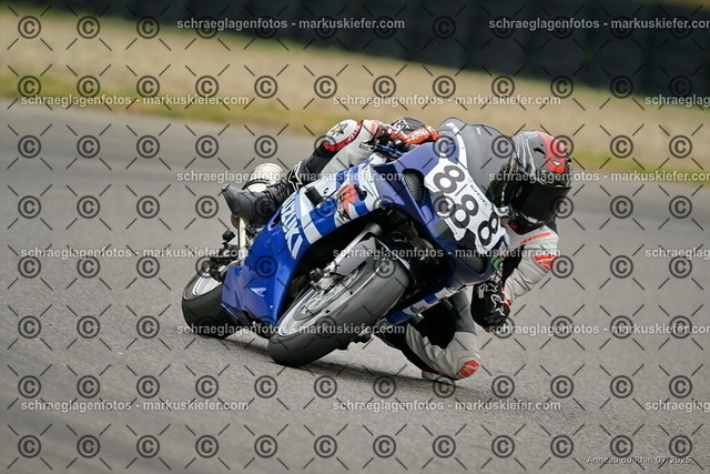 25bt05-0814 | markuskiefer.com - Realisiert mit Pictrs.com