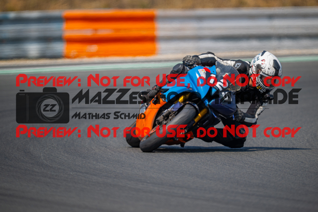 MaZZes-Fotomatrix-20260805-526956 | OPEN