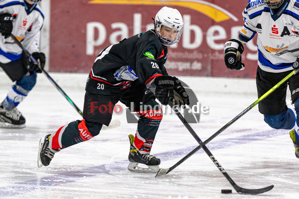 TSV Peißenberg Miners vs HC Landsberg | Eishockey Landesliga U15 2023/2024, TSV Peißenberg Miners vs HC Landsberg, 20240113,
,
2024-01-13 in Peißenberg (Eisstadion)

Copyright: WolfgangxLindner