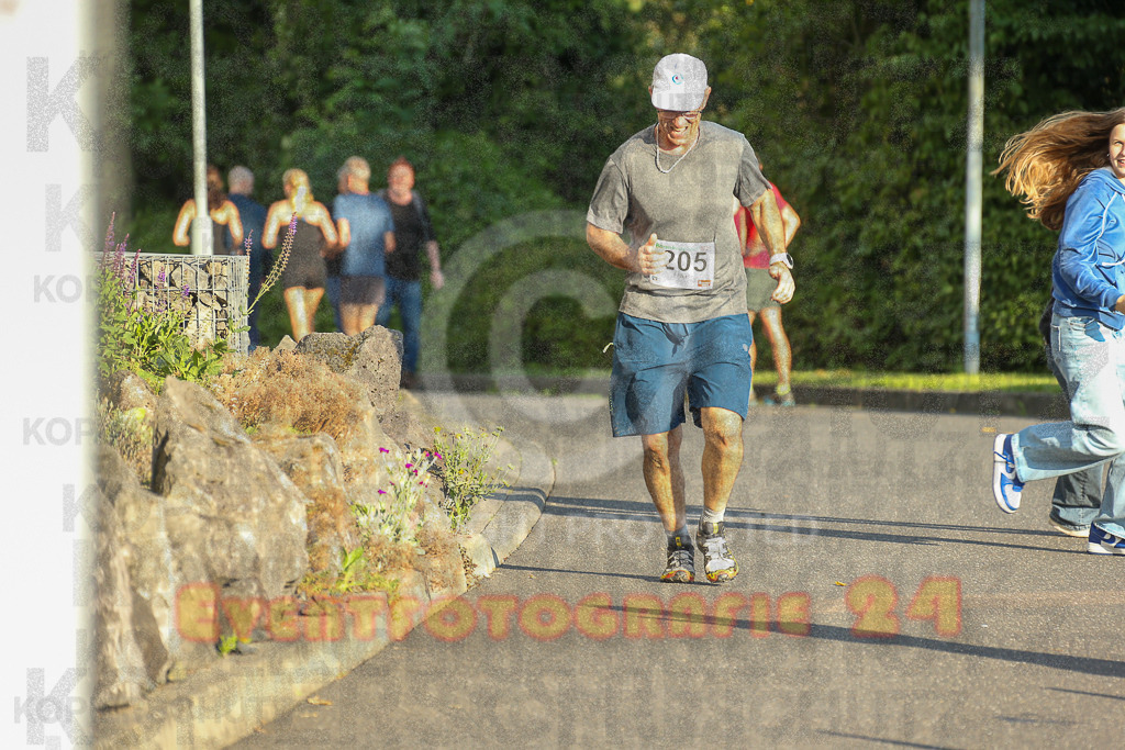 250801_1921_EX1_7723 | Sportfotografie im Rhein-Sieg Kreis, Köln, Bonn, NRW, Rheinland Pfalz, Hessen, etc. Unser Tätigkeitsfeld umfasst den Laufsport vom Volkslauf über den Marathon, Duathlon, Triathon bis zum Ultralauf wie Kölnpfad Ultra oder Schindertrail.