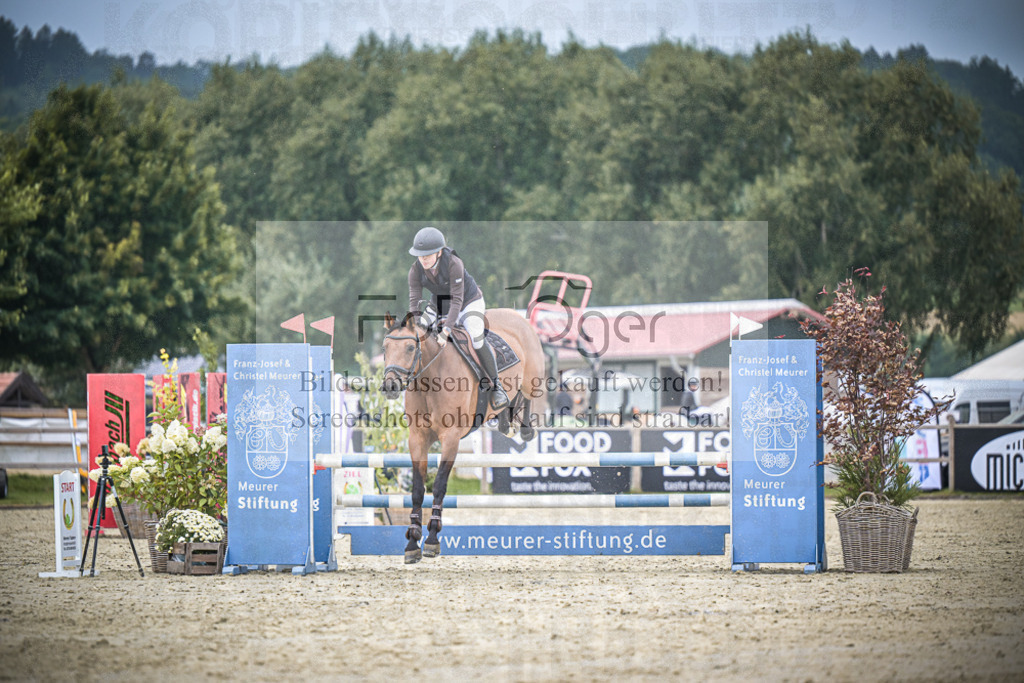 DOS_0858 | Entdecke hochwertige Reitturnierfotos von Foto Oger. Professionell, emotional und authentisch – jetzt Lieblingsmomente im Shop bestellen.Deutschlandweite Turnierfotografie. - Realisiert mit Pictrs.com