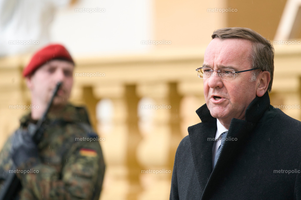 Boris Pistorius (10) | Metropolico