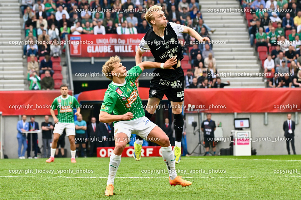 SK Puntigamer Sturm vs. SK Rapid Wien Siegerehrung, Impressionen | #43 Leopold Querfeld SK Rapid, #18 Mika Miles Biereth SK Sturm, SK Puntigamer Sturm vs. SK Rapid Wien Siegerehrung, Impressionen, SK Puntigamer Sturm vs. SK Rapid Wien Siegerehrung, Impressionen am 01.05.2024 in Klagenfurt (Wörthersee Stadion ), Austria, (Photo by Bernd Stefan)