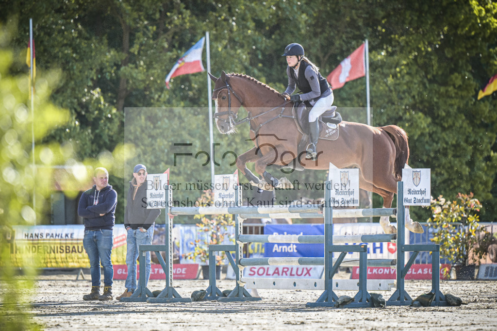 DOS_0276 | Entdecke hochwertige Reitturnierfotos von Foto Oger. Professionell, emotional und authentisch – jetzt Lieblingsmomente im Shop bestellen.Deutschlandweite Turnierfotografie. - Realisiert mit Pictrs.com